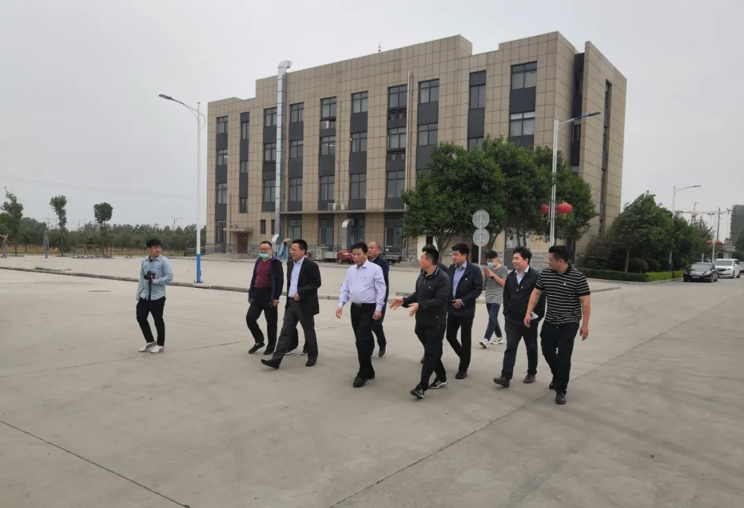 红旗区区委书记郑援越一行考察蓝颜gtv
有限公司疫情防控及复工复产情况